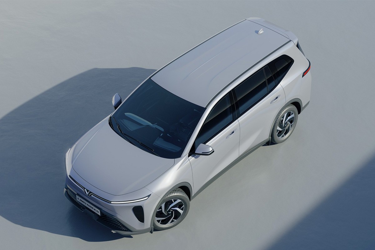 VinFast Limo Green màu bạc nhìn từ trên cao